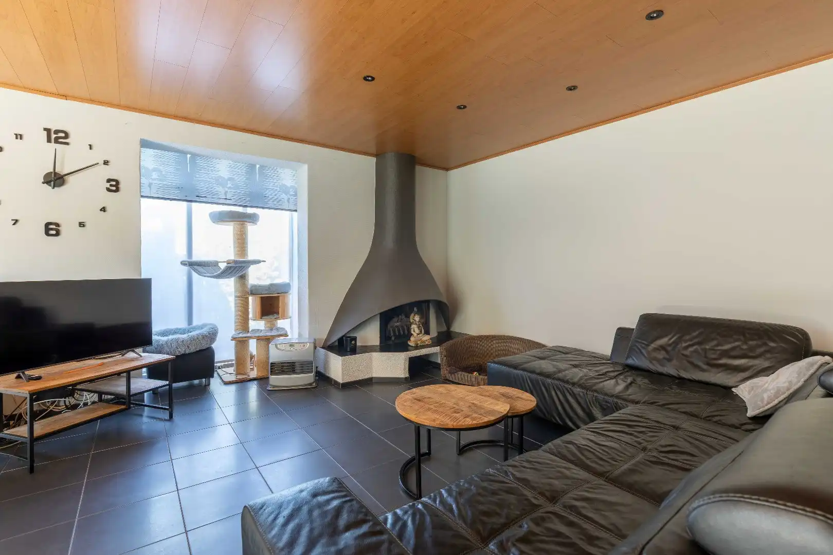 PUUR FRITUUR, uiterst goed gelegen met woonst en parking! foto 19