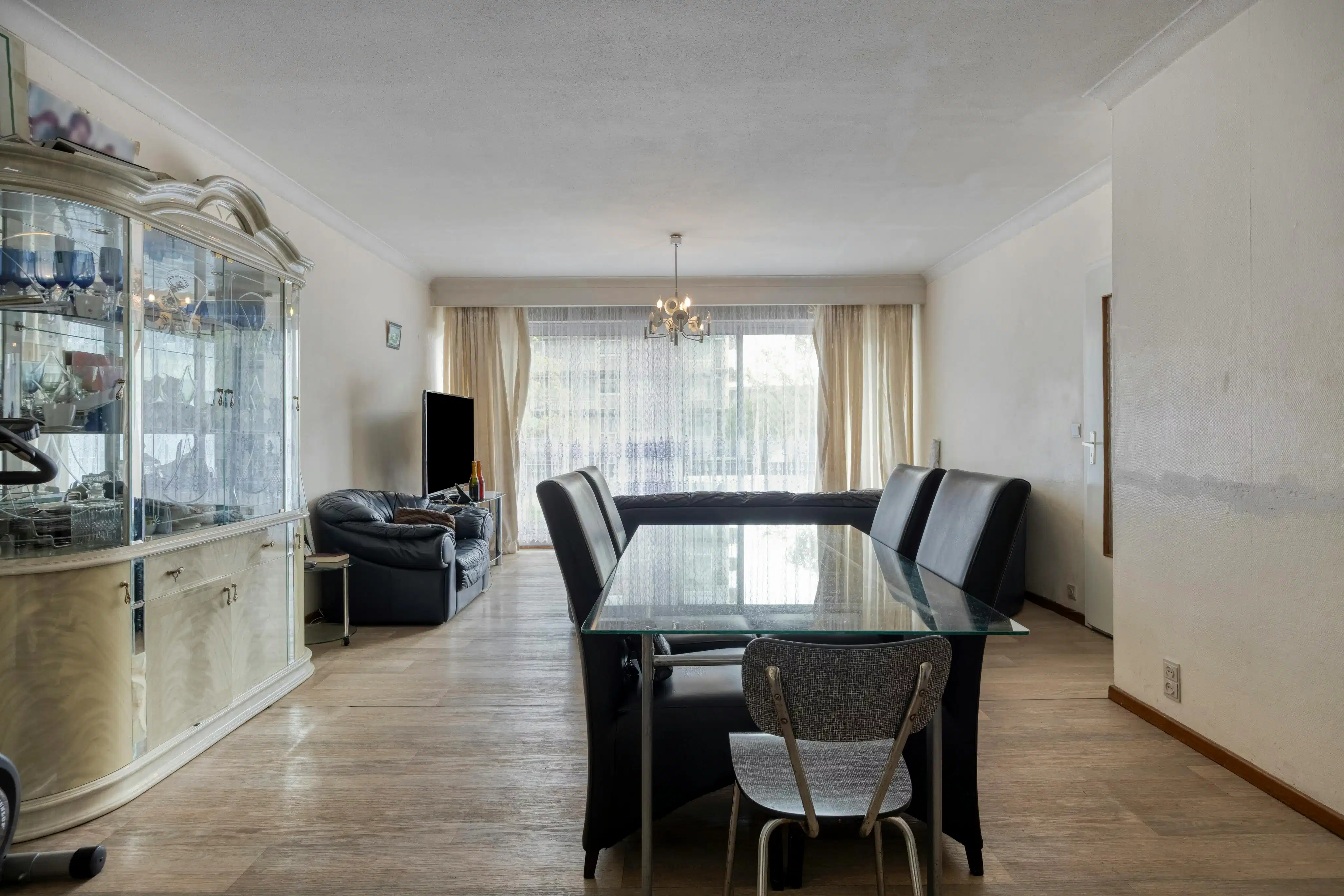 Appartement met 3 kamers en 2 terrassen te koop in Merksem foto 3