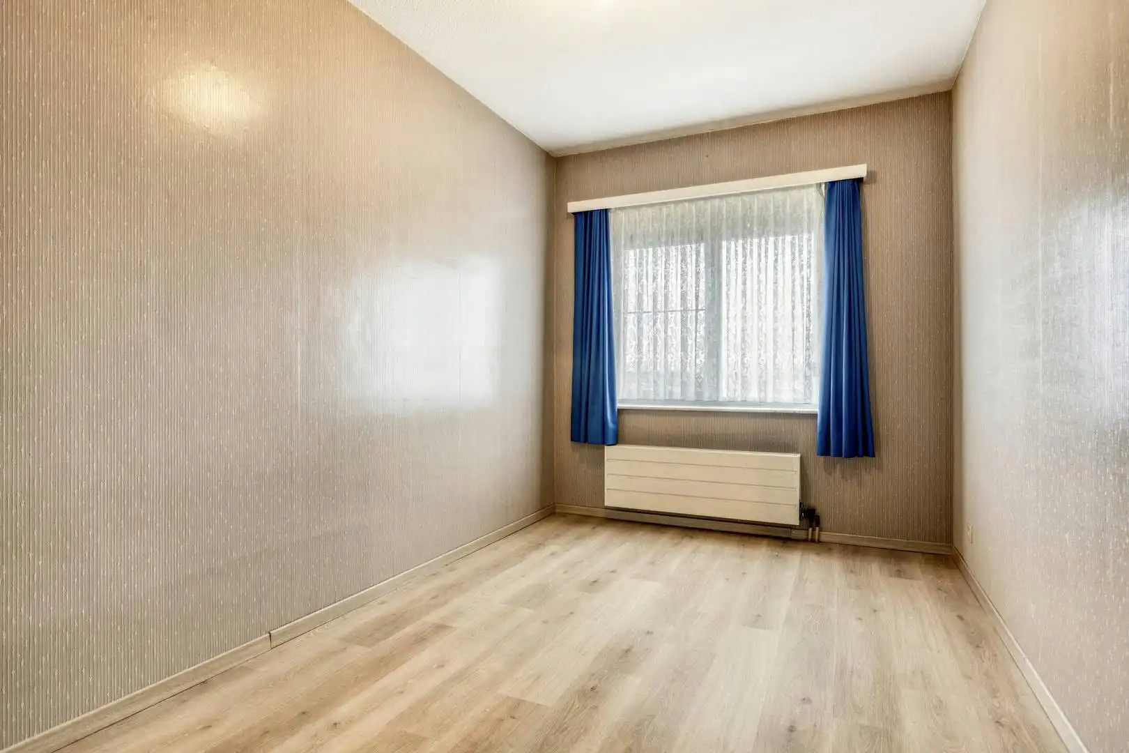 Appartement te koop in Hoboken met 2 slaapkamers, terras en autostaanplaats. foto 11