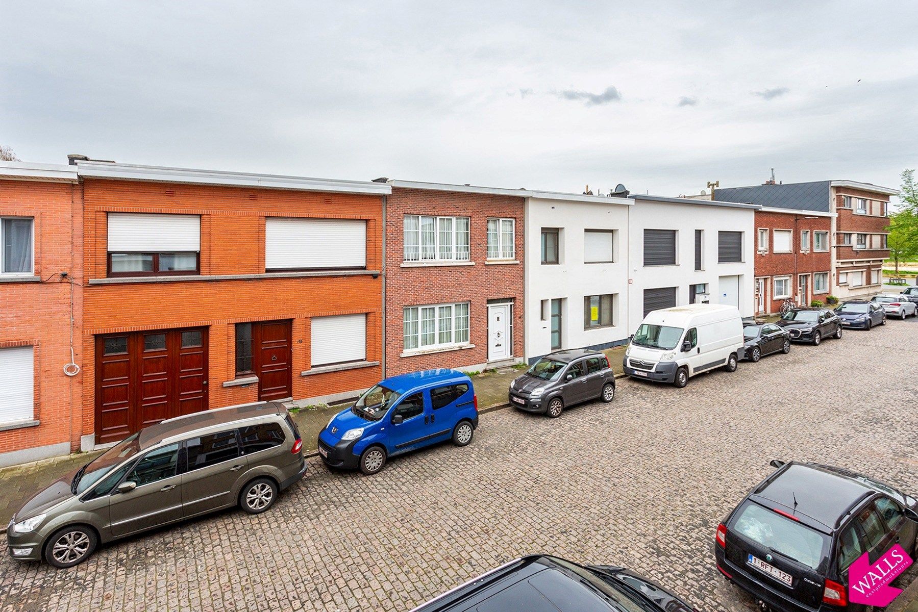 Ruime woning met 4 slaapkamers en tuin in een rustige straat foto 20