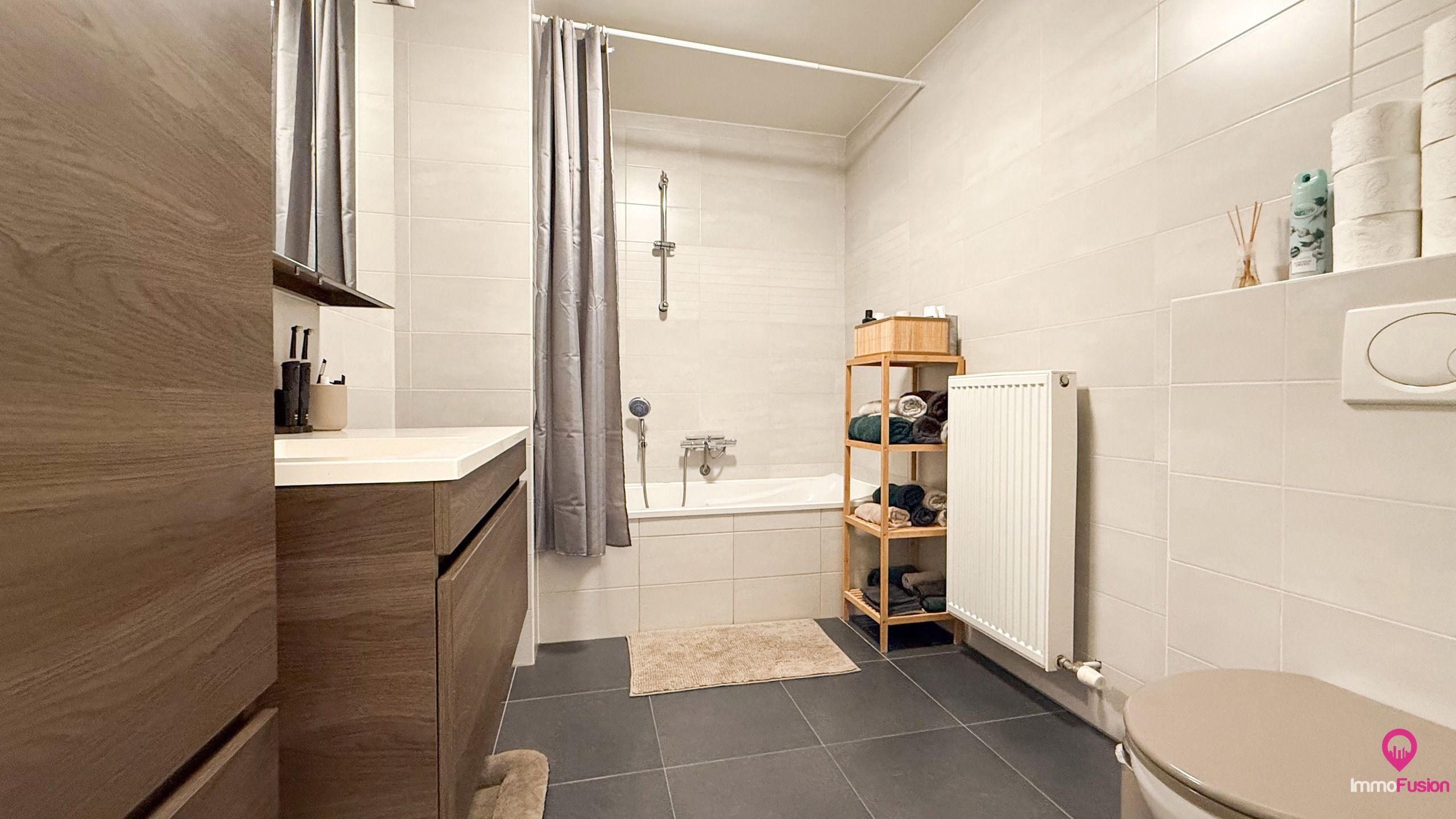 Instapklaar Appartement met 2 Slaapkamers! foto 20