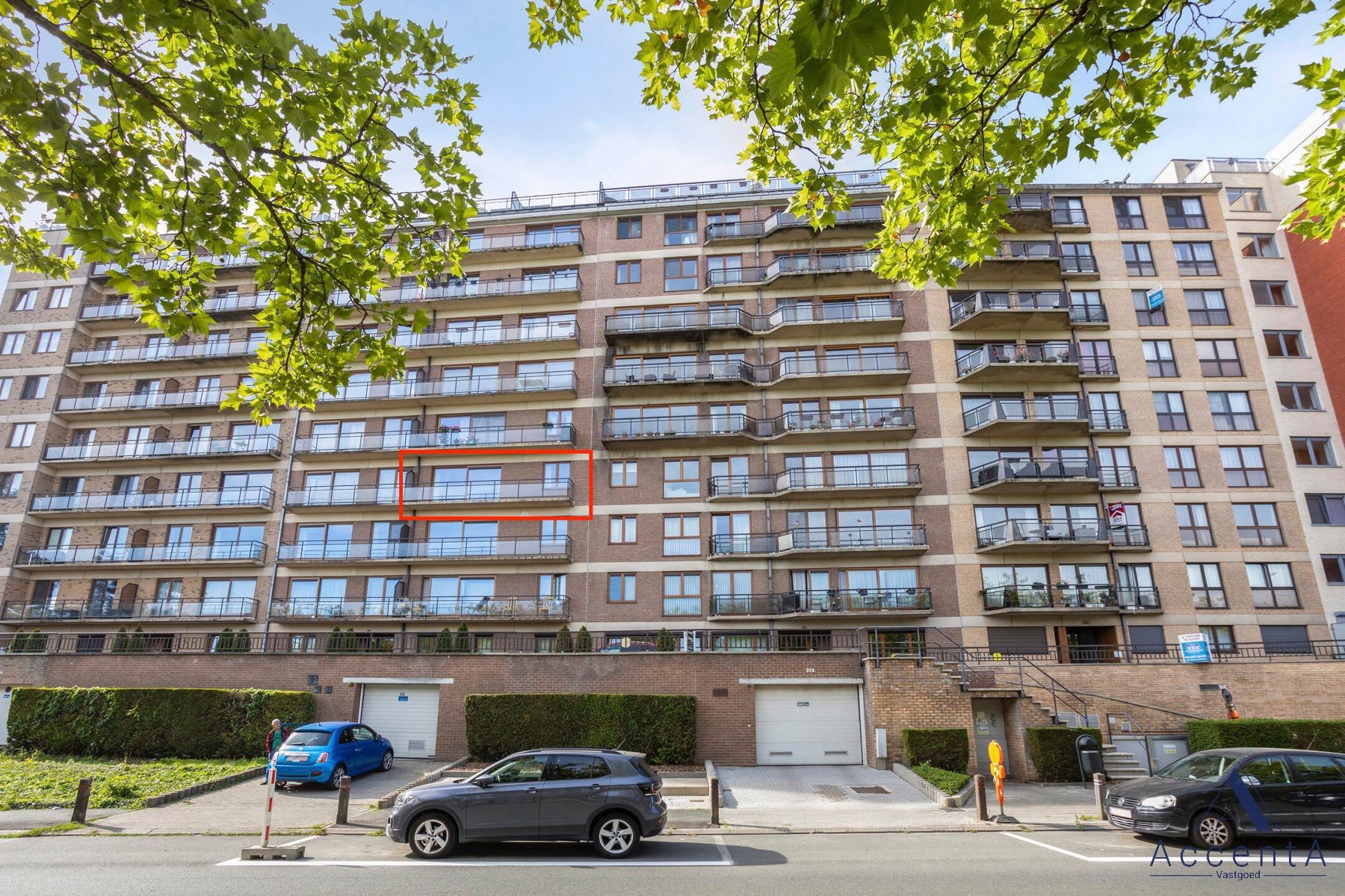 Instapklaar 1-slaapkamerappartement met terras  foto 2