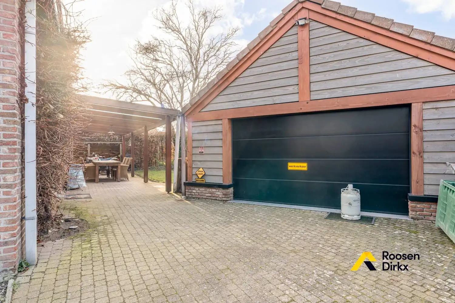 Solide woning met  4 slaapkamers en ruime garage op perceel van 734m² foto 29