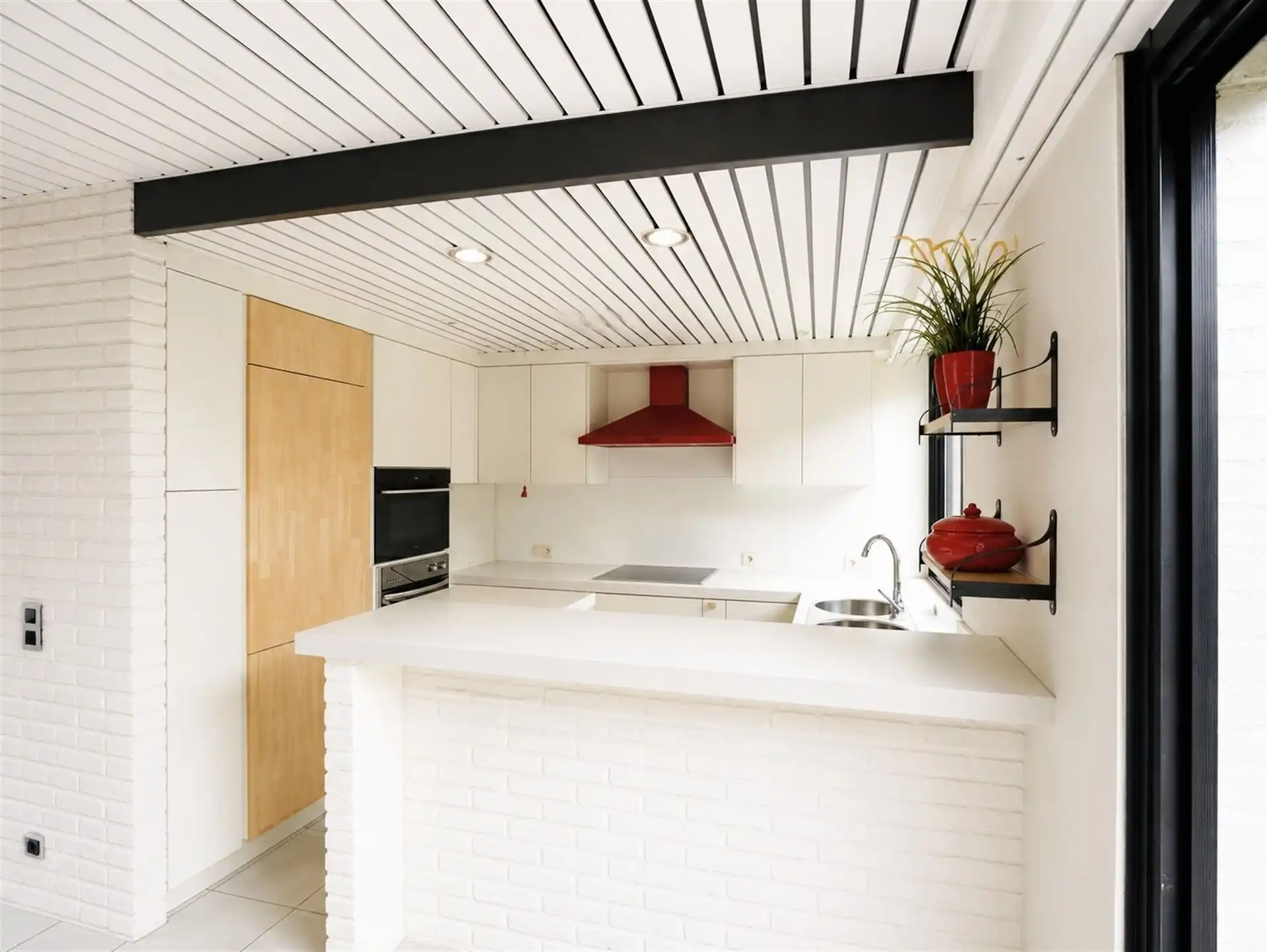 Woning gelegen in een oase van rust en natuur! foto 4