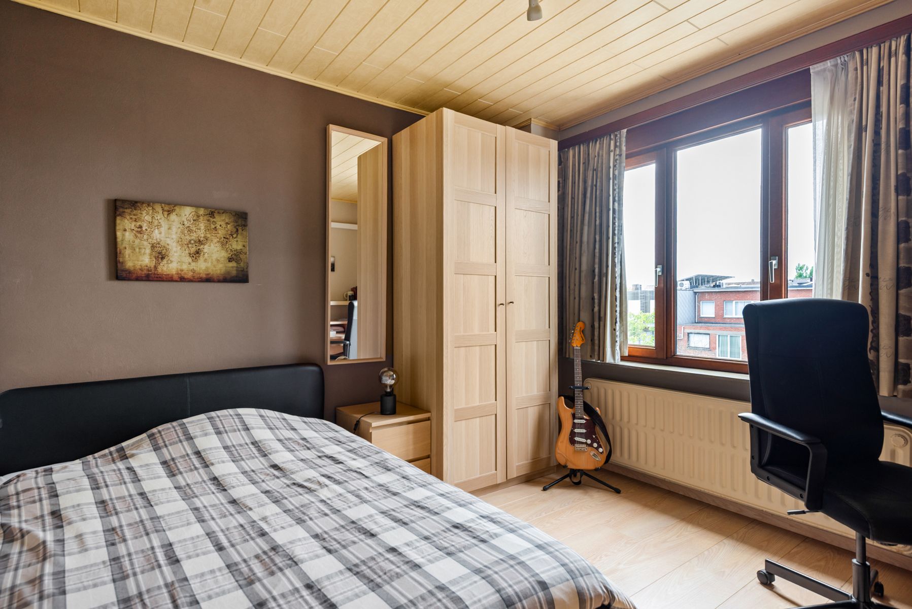Functionele beletage met ruime vierde kamer / studio op gelijkvloers. foto 12