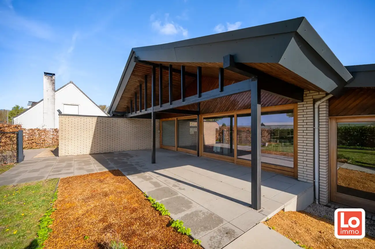 VERKOCHT!! Ruime charmante open bebouwing met afzonderlijke garage en carport op een toplocatie in Lochristi. foto 23