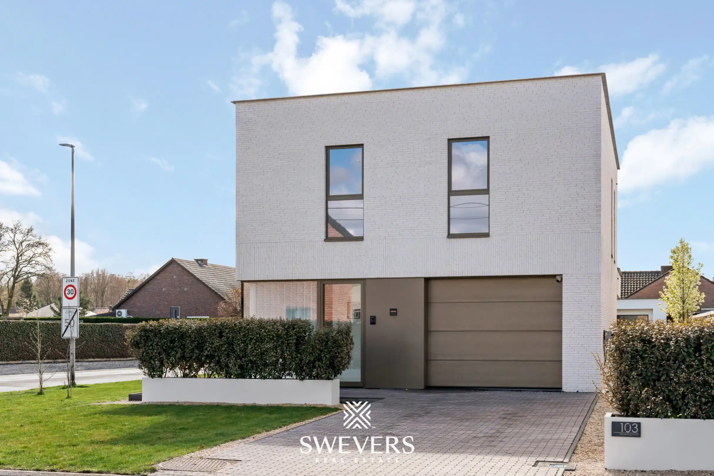 Moderne architectenwoning met hoogwaardige afwerking en zwembad in Paal foto 38
