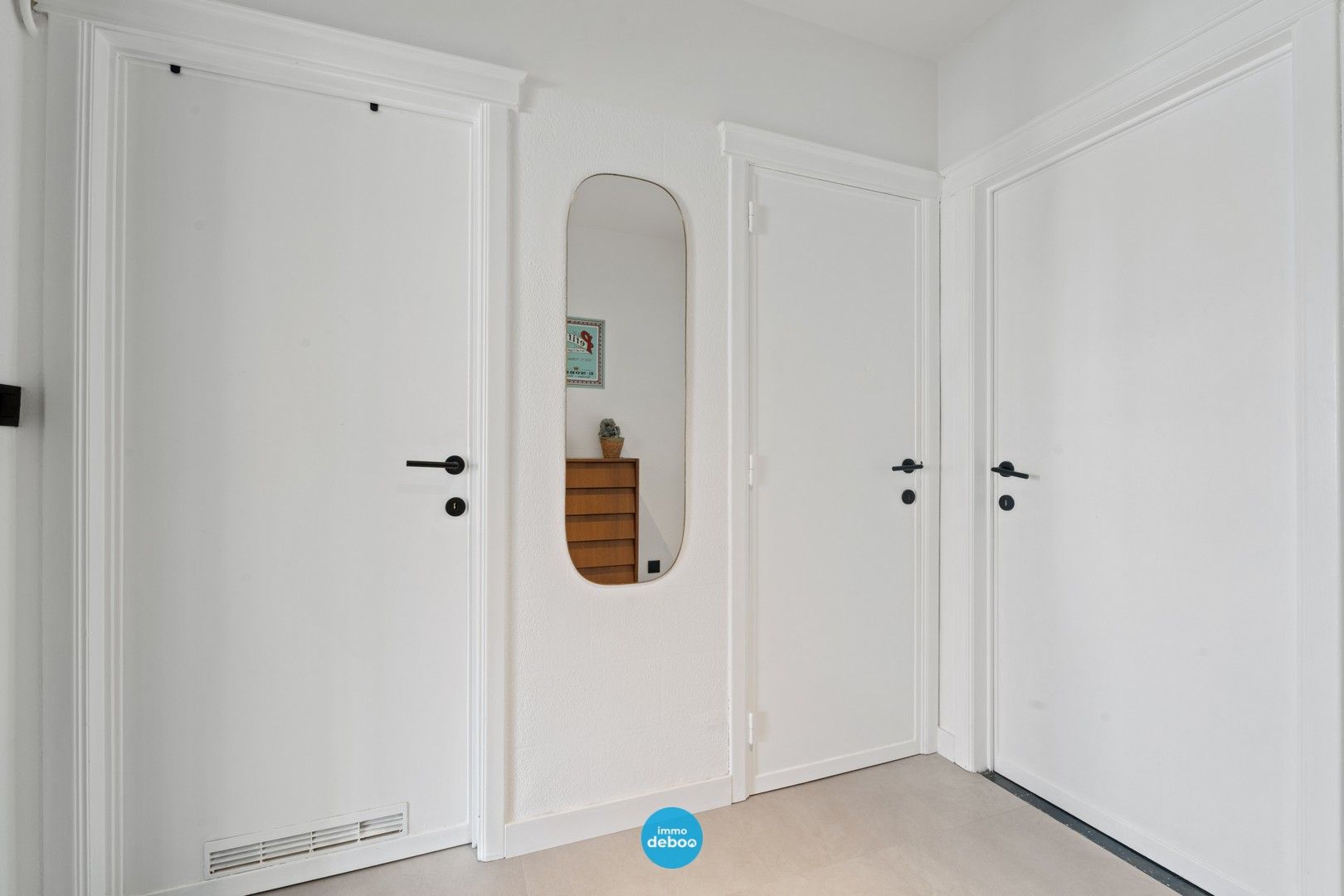 Gerenoveerd appartement met 2 terrassen foto 9