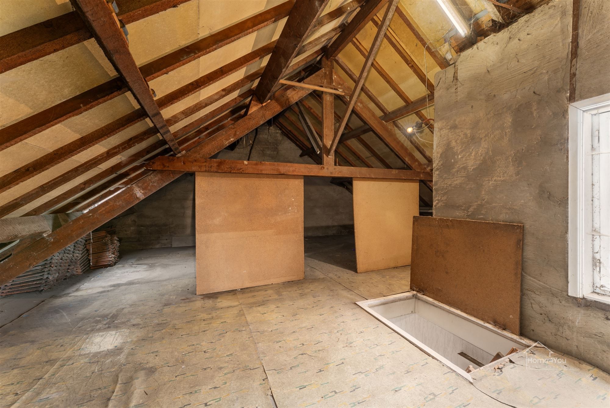 Ruime rijwoning met potentieel op het dorp!  foto 17