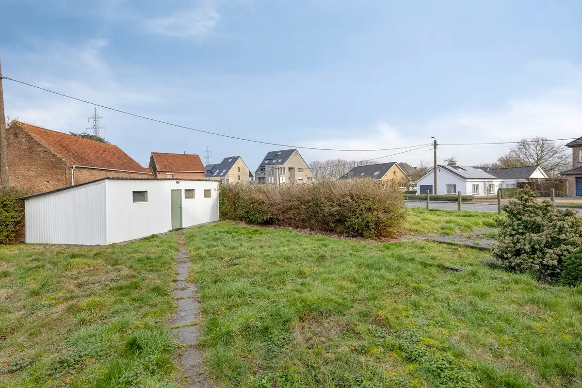 Ruime woning met 3 slaapkamers en tuin foto 2