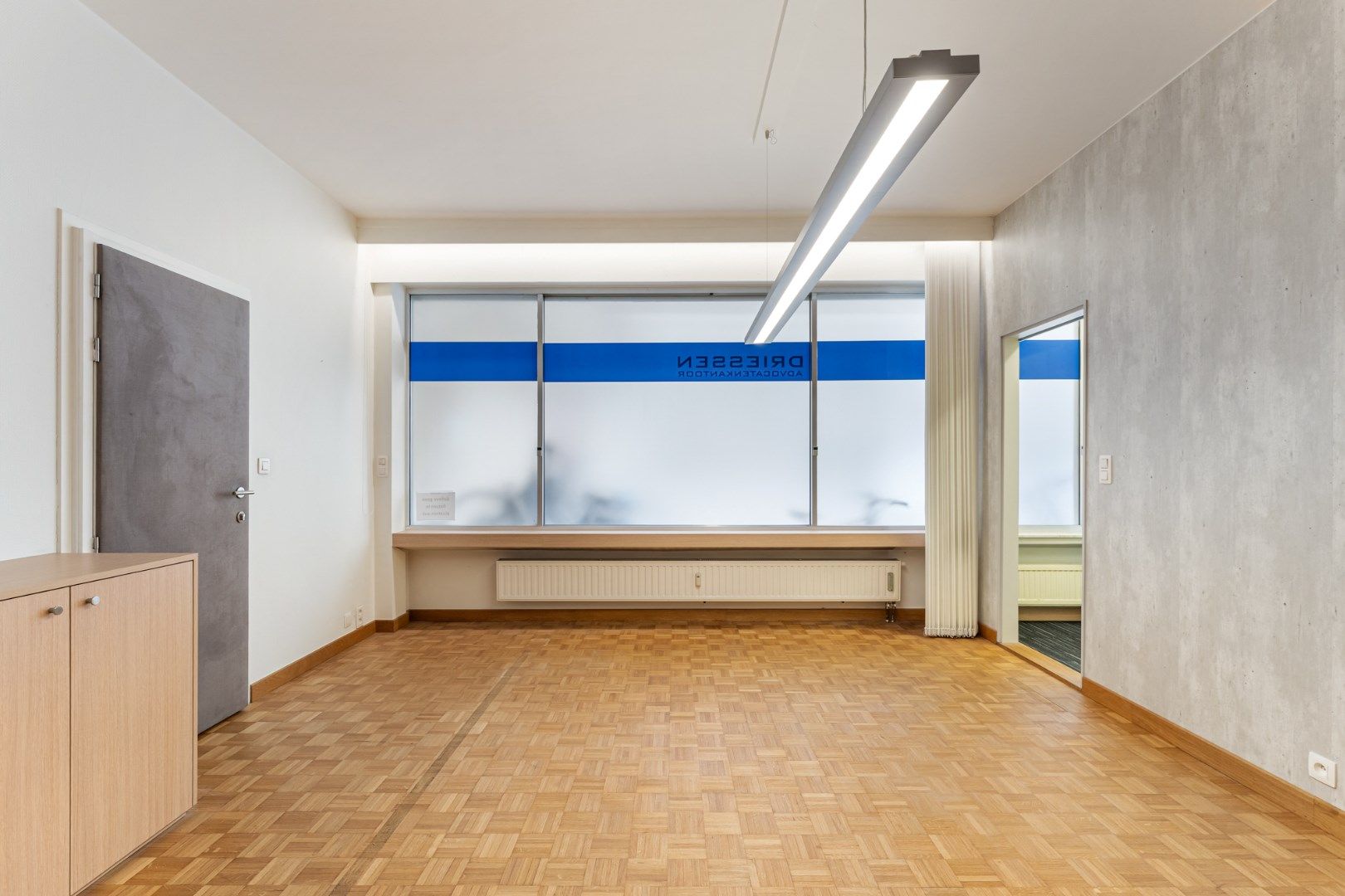 Handelspand op toplocatie, 226m², ruime parkeergelegenheid foto 10