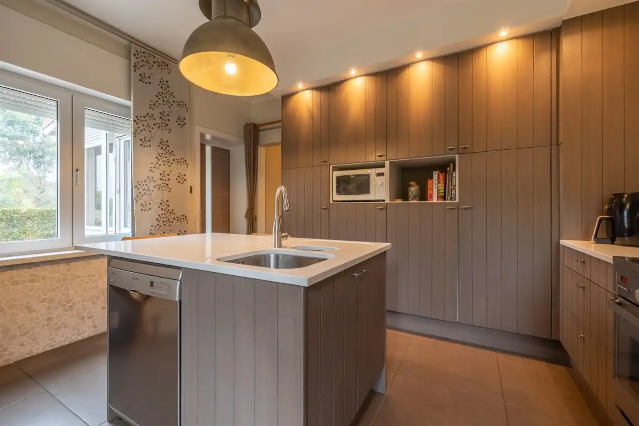 Gunstig gelegen woning met 3 slpk, tuin, carport, garage foto 10