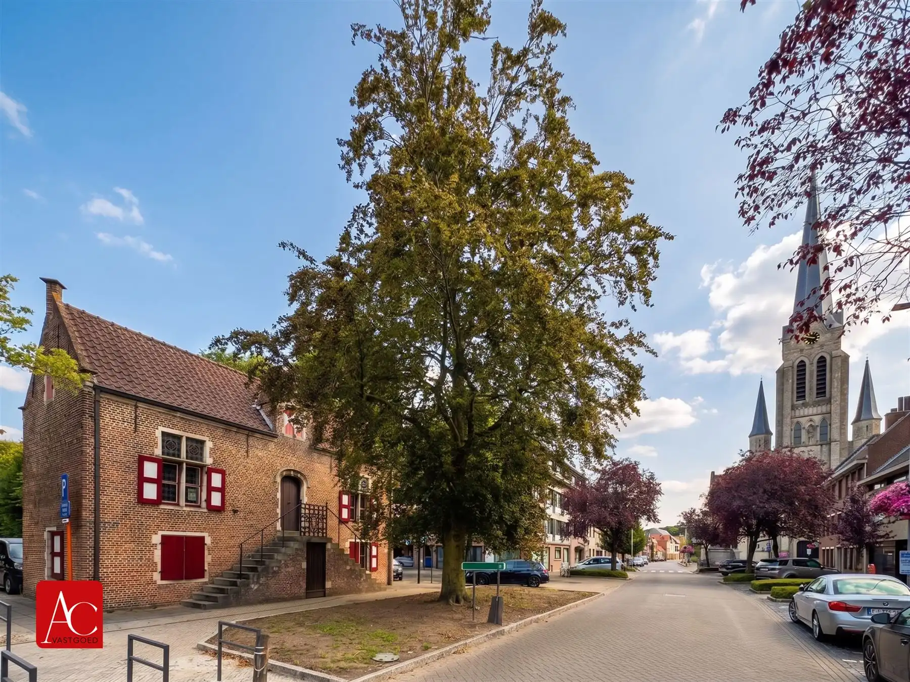 Ruim instapklaar appartement met 3 slaapkamers én garage foto 2