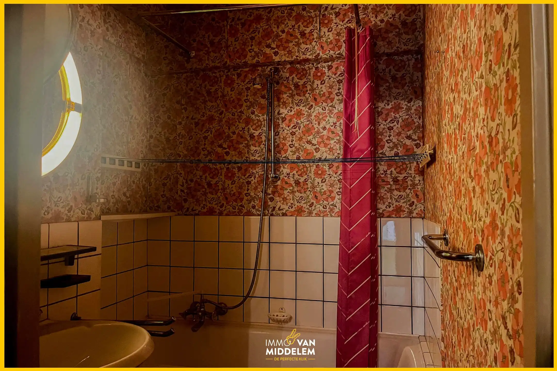 LICHTRIJK APPARTEMENT MET 2 KAMERS EN TERRAS foto 14