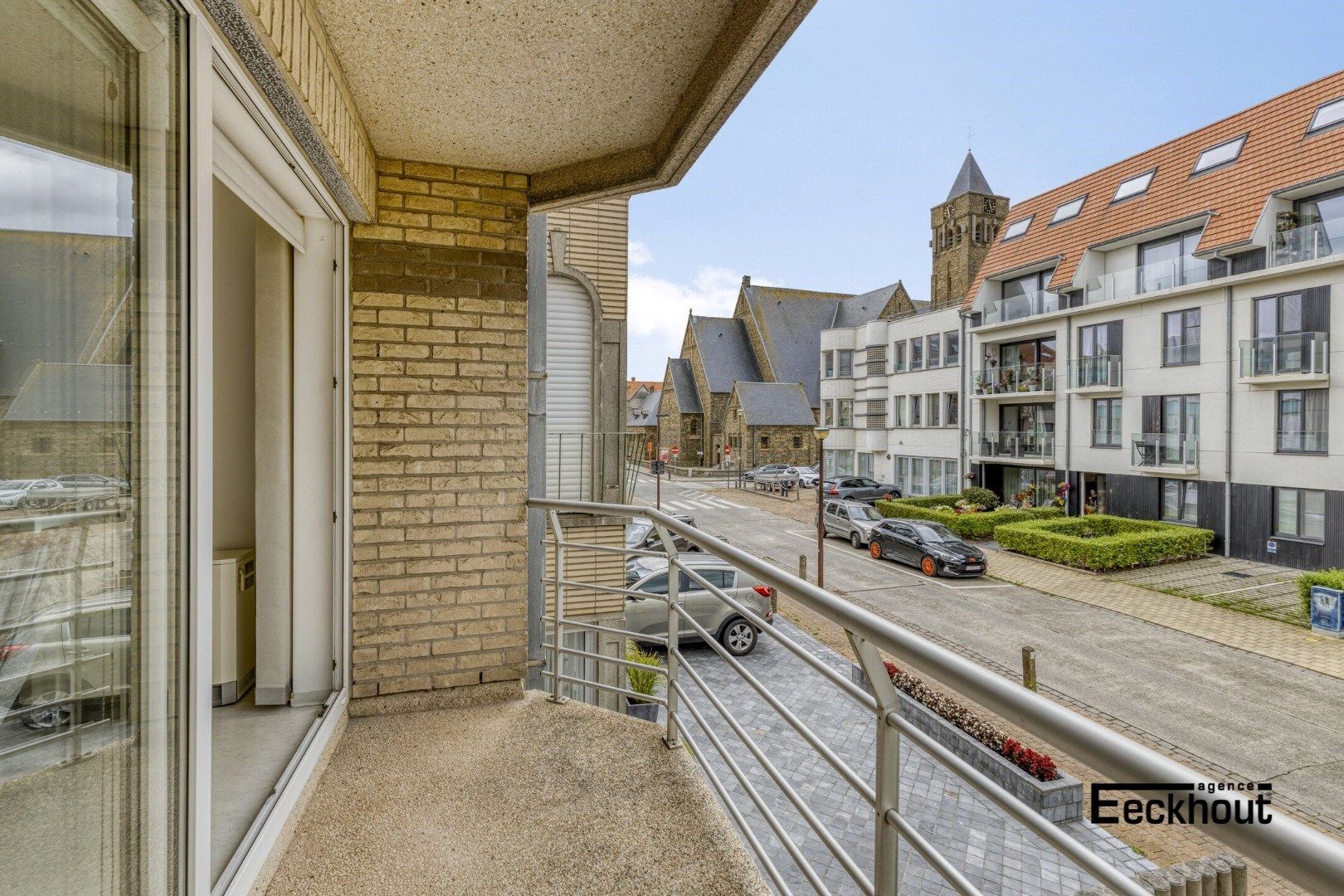 Instapklaar appartement met zonnig terras op topligging te Bredene-Duinen! foto 4