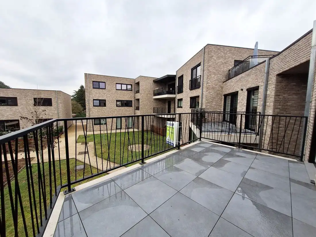 Modern instapklaar appartement te Koersel centrum foto 20