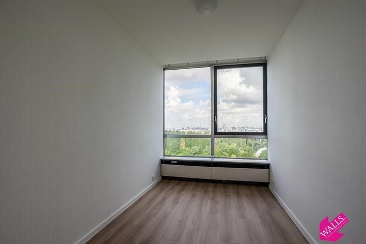 Vernieuwd en instapklaar appartement (130 m²) op de 12de verdieping van Residentie 'Panorama Tower'! foto 14