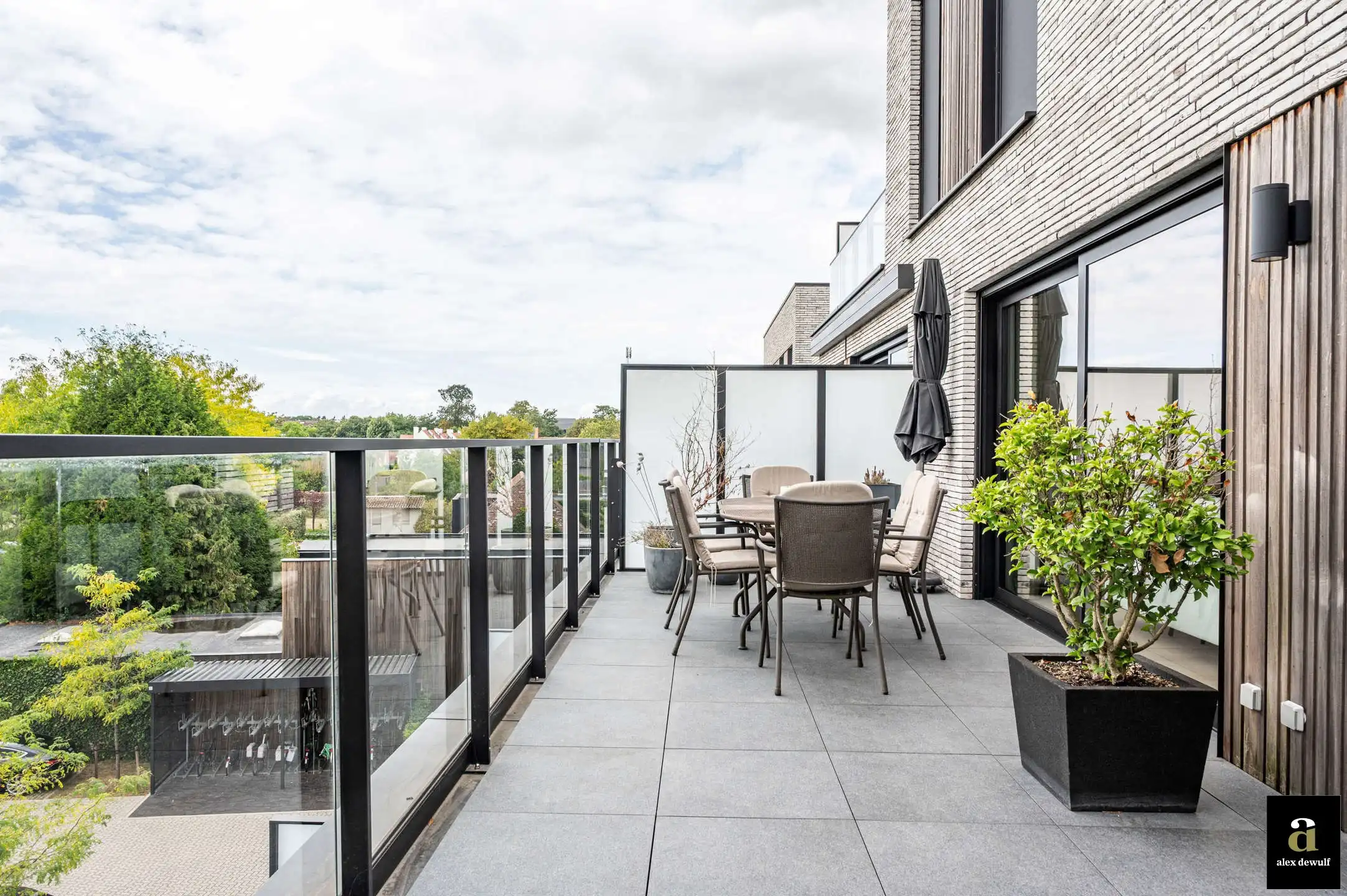 Recent appartement met groot terras, centrum Waregem [Stationsstraat]. foto 13