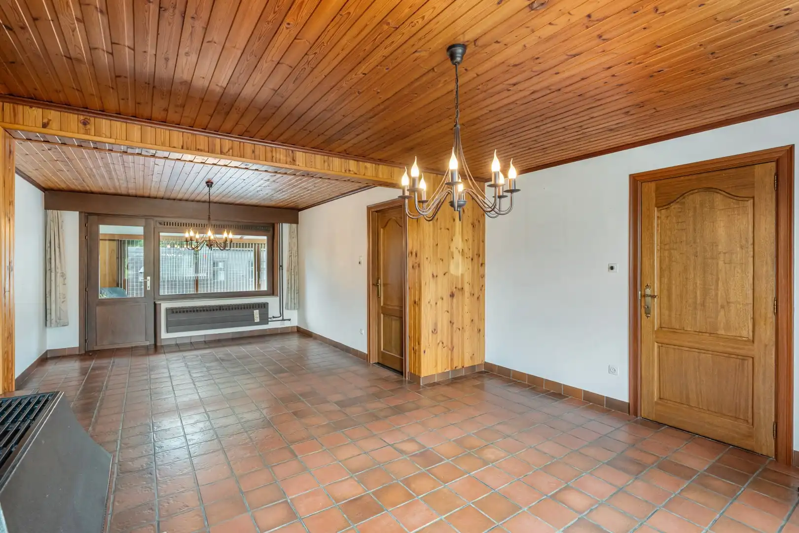 🏡 Woning met 3 slaapkamers en veel potentieel nabij het centrum van Houthalen ✨ foto 4