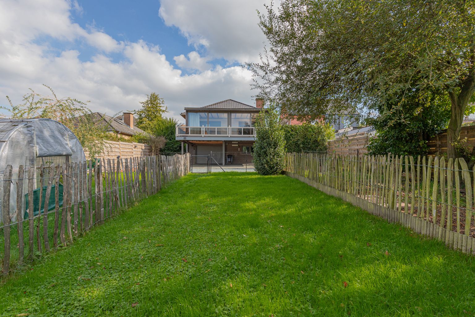 Karaktervolle  bungalow met 3 slpk, garage en tuin foto 27