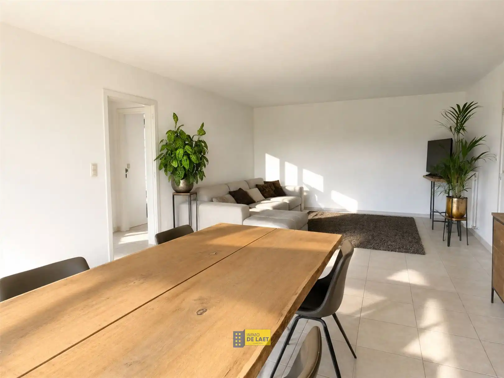 Appartement met twee slaapkamers en riant terras  foto 3