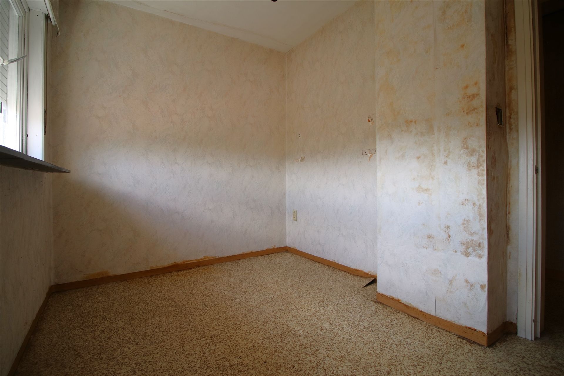 Te renoveren woning HOB in doodlopende straat foto 15