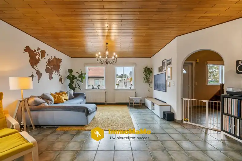 HUIS MET BUREAURUIMTE TE KOOP IN LOKEREN foto 6