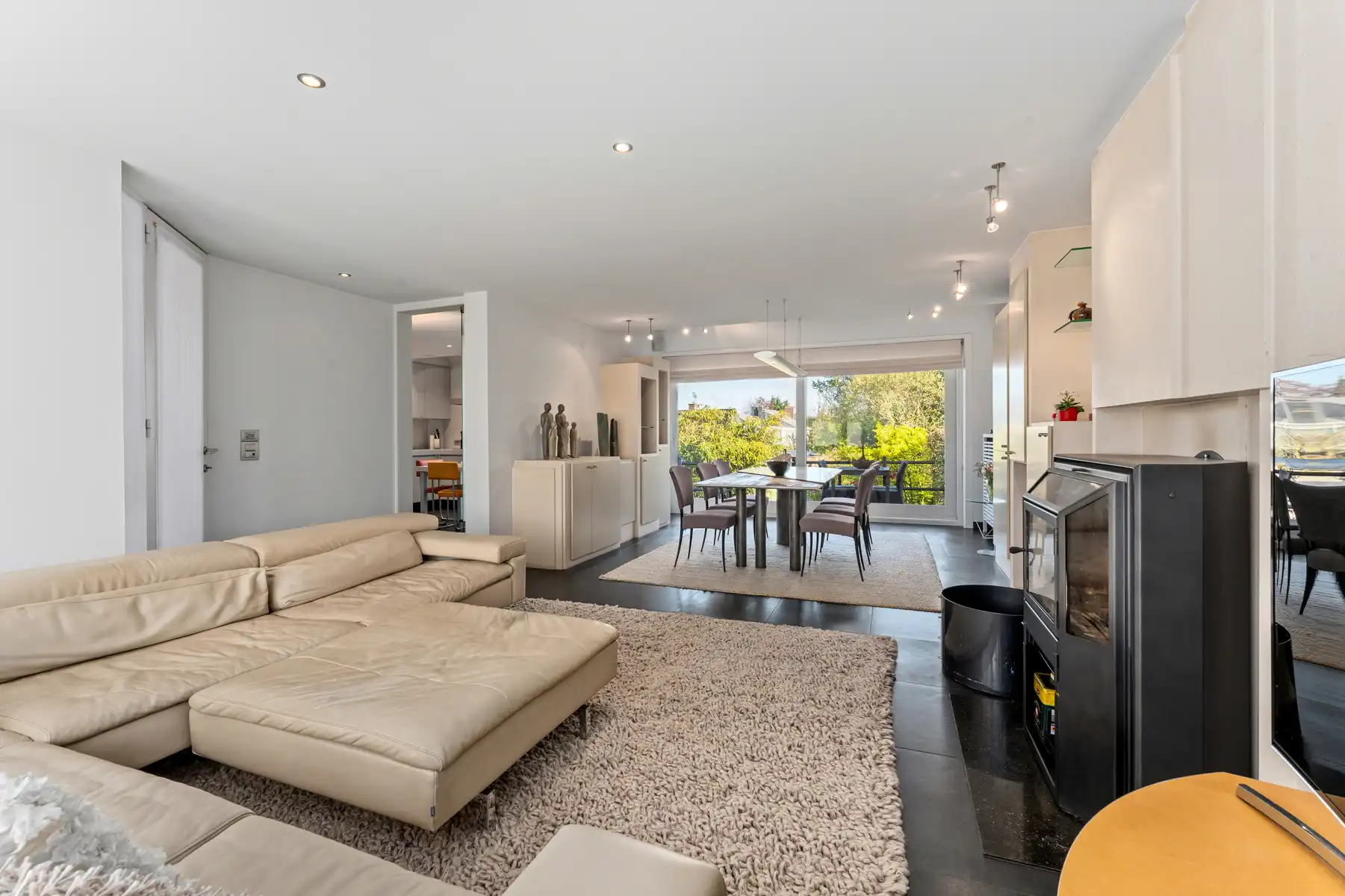 Handelsruimte met prachtige woning te koop in Roeselare! foto 9