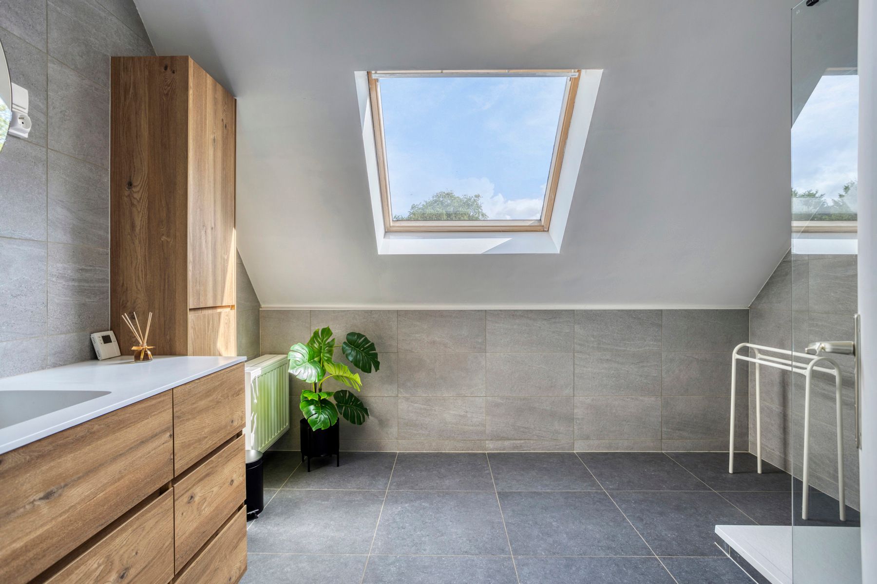 Charmante energiezuinige woning met grote tuin te Saintes foto 18