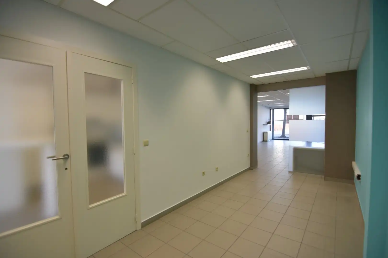 Handelsgelijkvloers (90m²) op topligging in Rumbeke foto 5