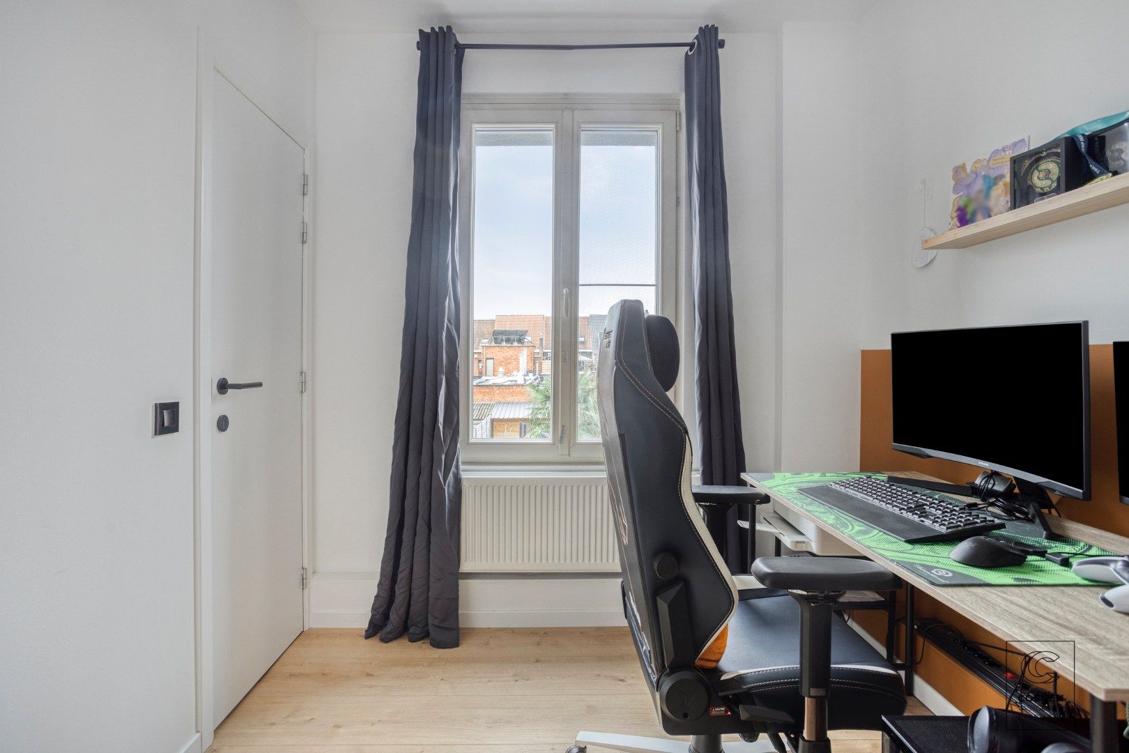 Instapklare gezinswoning van 141 m² met drie slaapkamers te Ekeren! foto 18