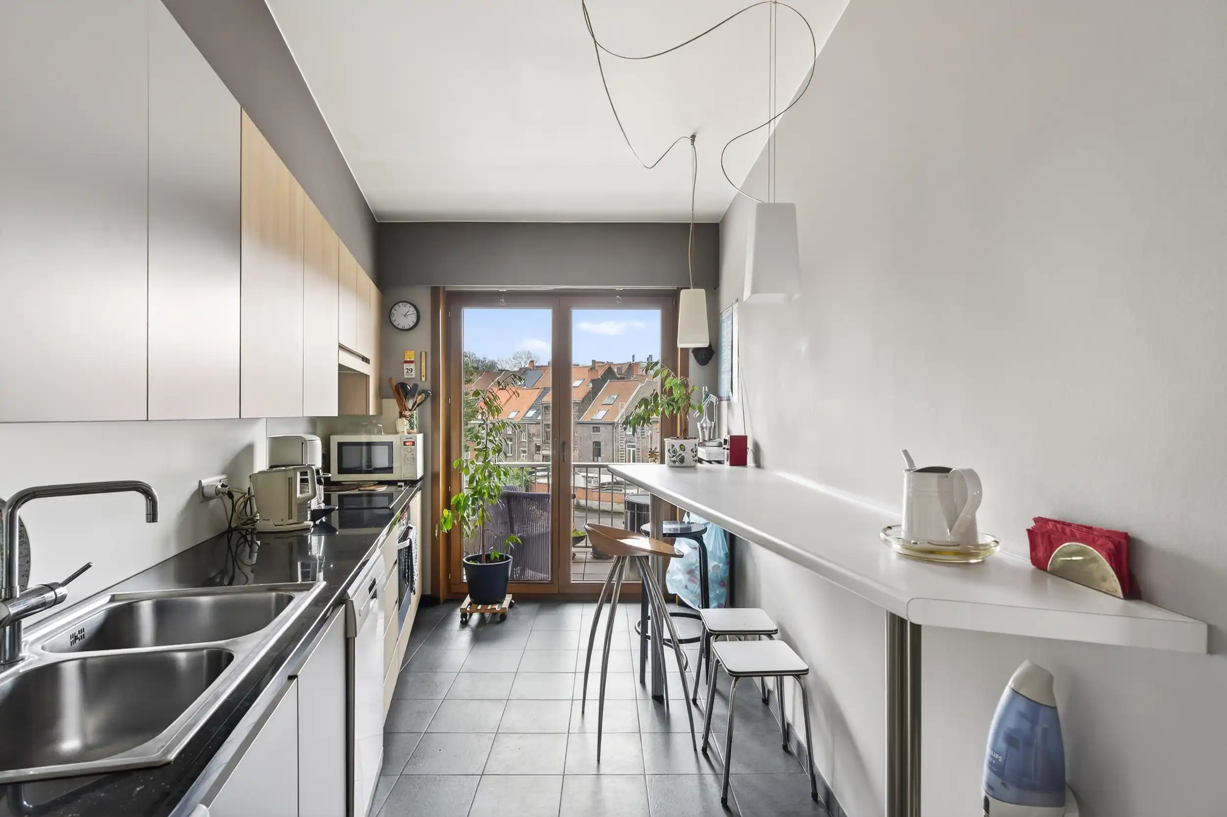 Smaakvol 2 slaapkamer appartement incl. dubbele garagebox foto 8