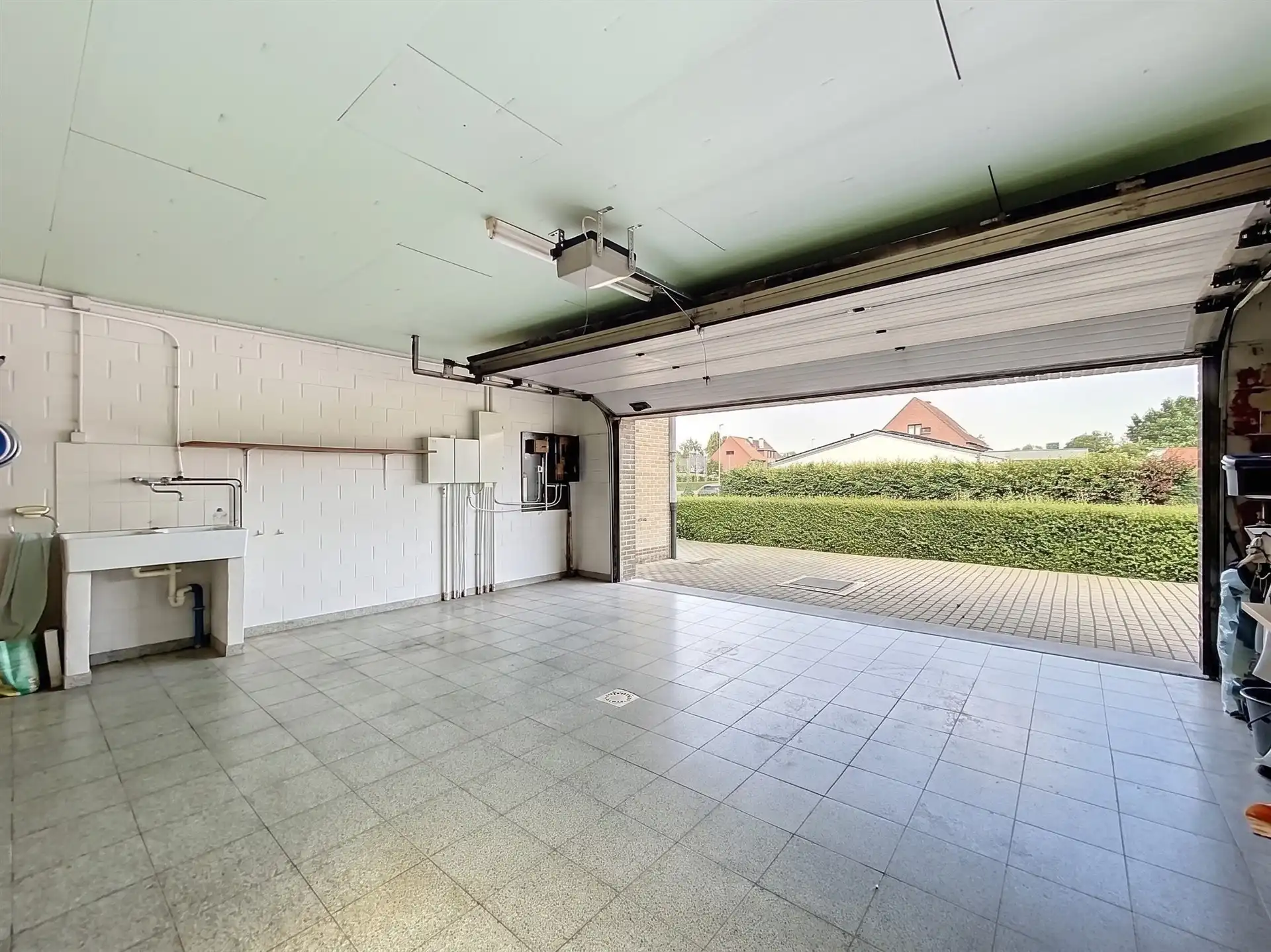 ZEER RUIME VRIJSTAANDE WONING MET MOGELIJKHEID TOT 6 SLAAPKAMERS OP TOPLOCATIE IN SINT-NIKLAAS ! foto 12