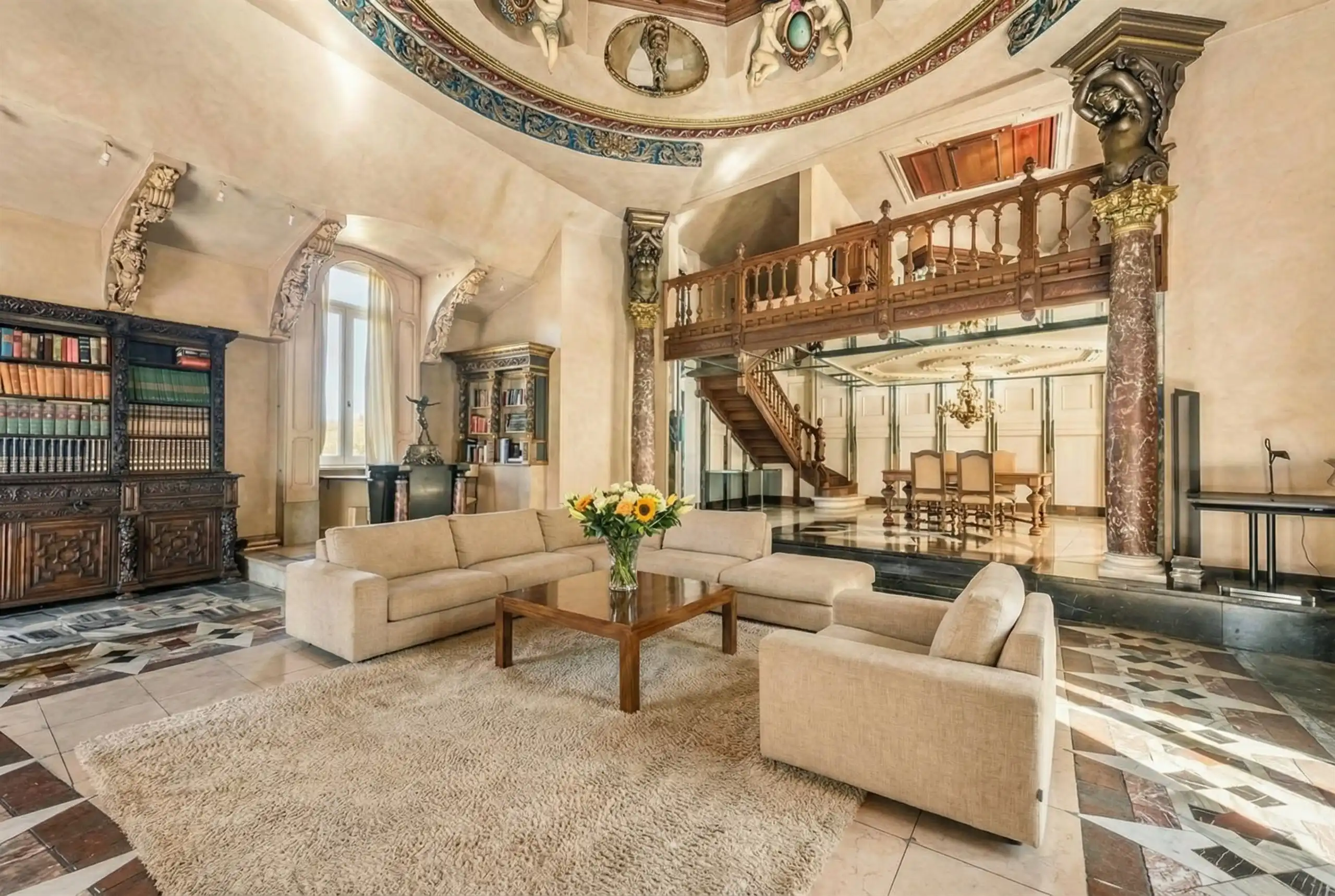 Exclusieve villa met bos, zicht  en  unieke geschiedenis! foto 12