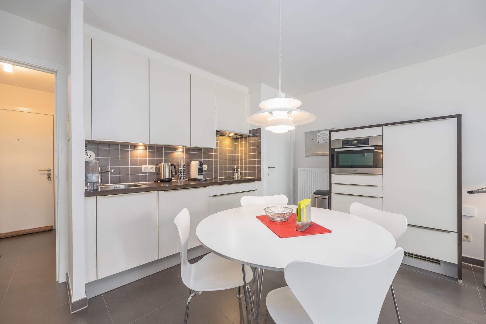 Moderne studio met een zonnig terras en lateraal zeezicht foto 3
