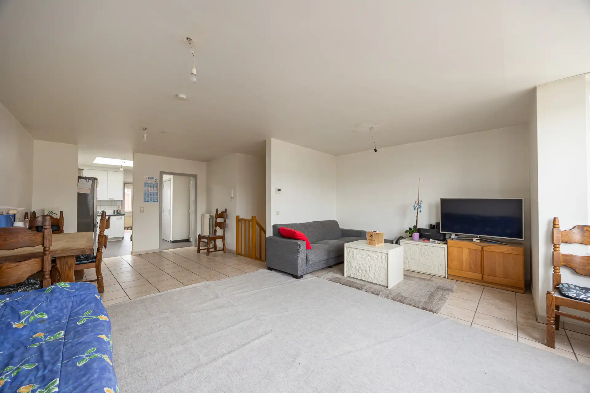 Ruime instapklare duplex met 3 slaapkamers in hartje Edegem foto {{pictureIndex}}