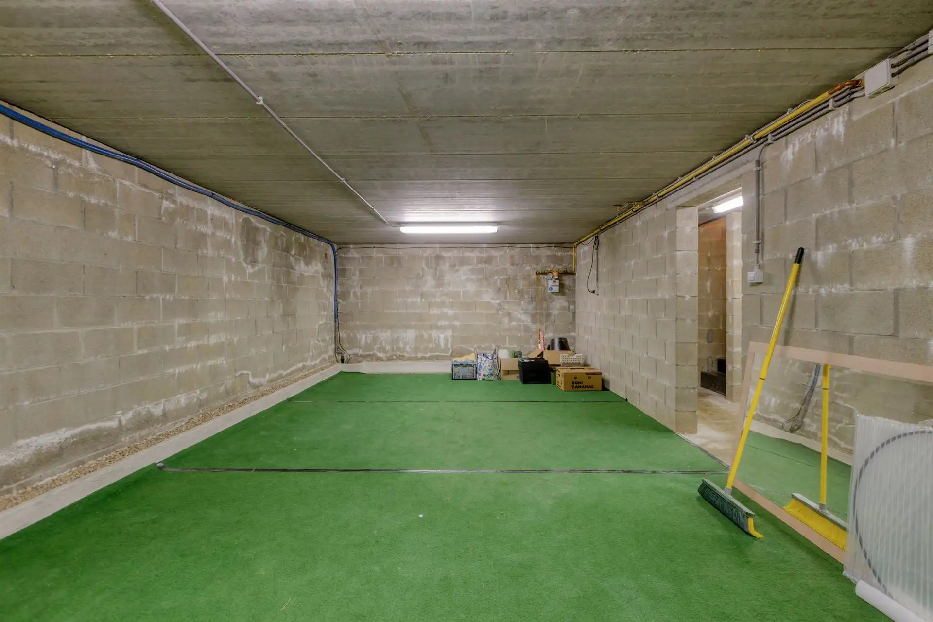 Gerenoveerde en energiezuinige woning met hoogwaardige afwerking in een rustige woonwijk te Wiemesmeer foto 20