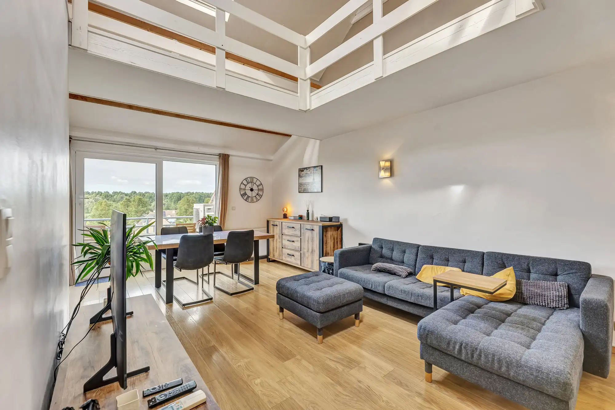 Gezellig dakappartement met autostaanplaats foto 2