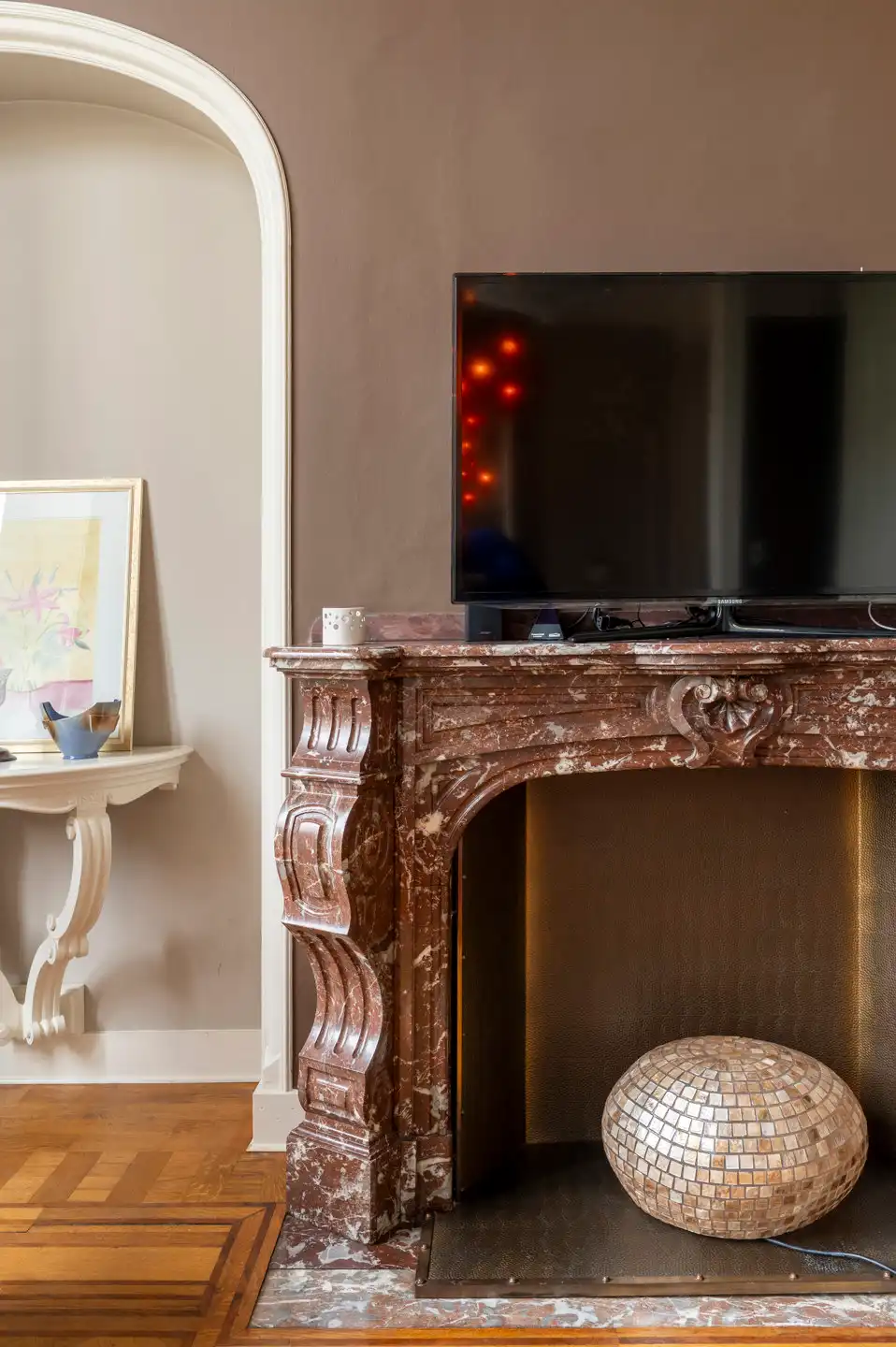 ANTWERPEN CENTRUM - Herenhuis met parking. foto 15