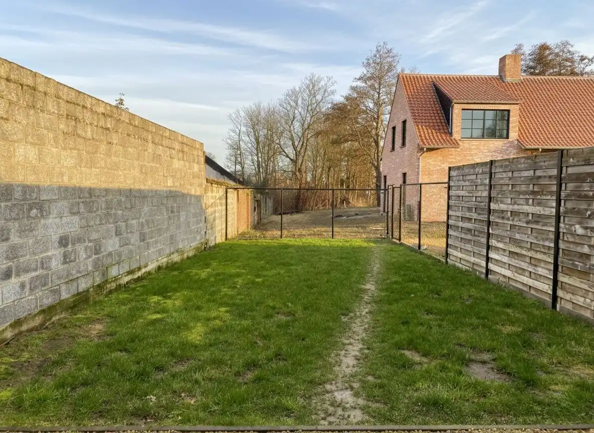 INSTAPKLARE HOB MET 3 SLPKS | TUIN | AUTOSTAANPLAATS foto 9