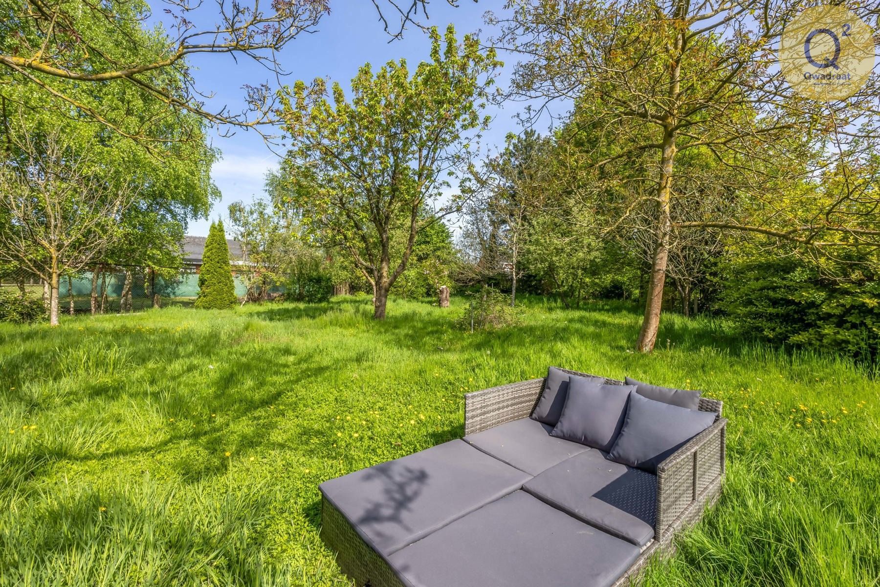 Ruime vernieuwde woning met 4 slpks en grote tuin foto 42