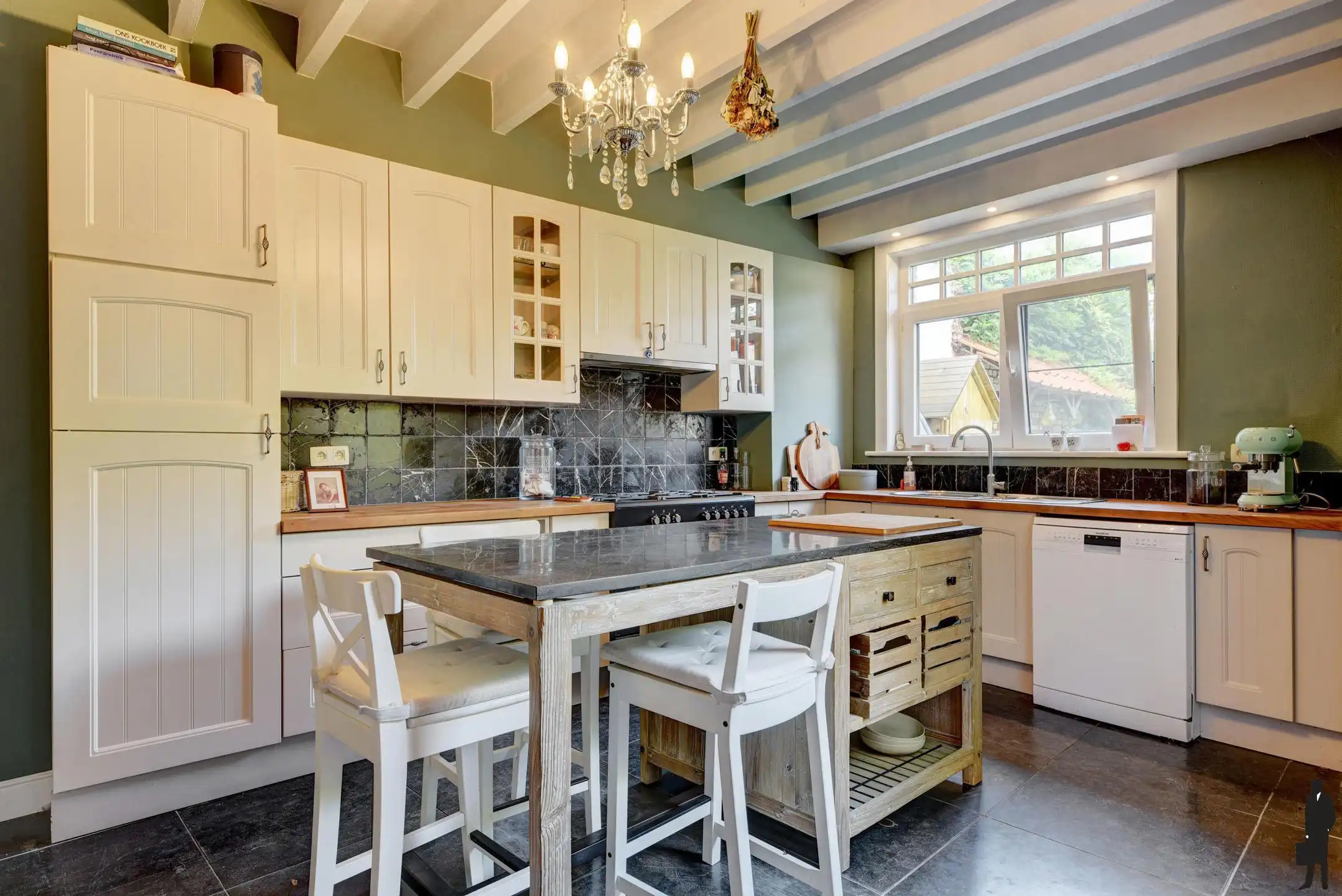 Charmante woning pal in het centrum! foto 8