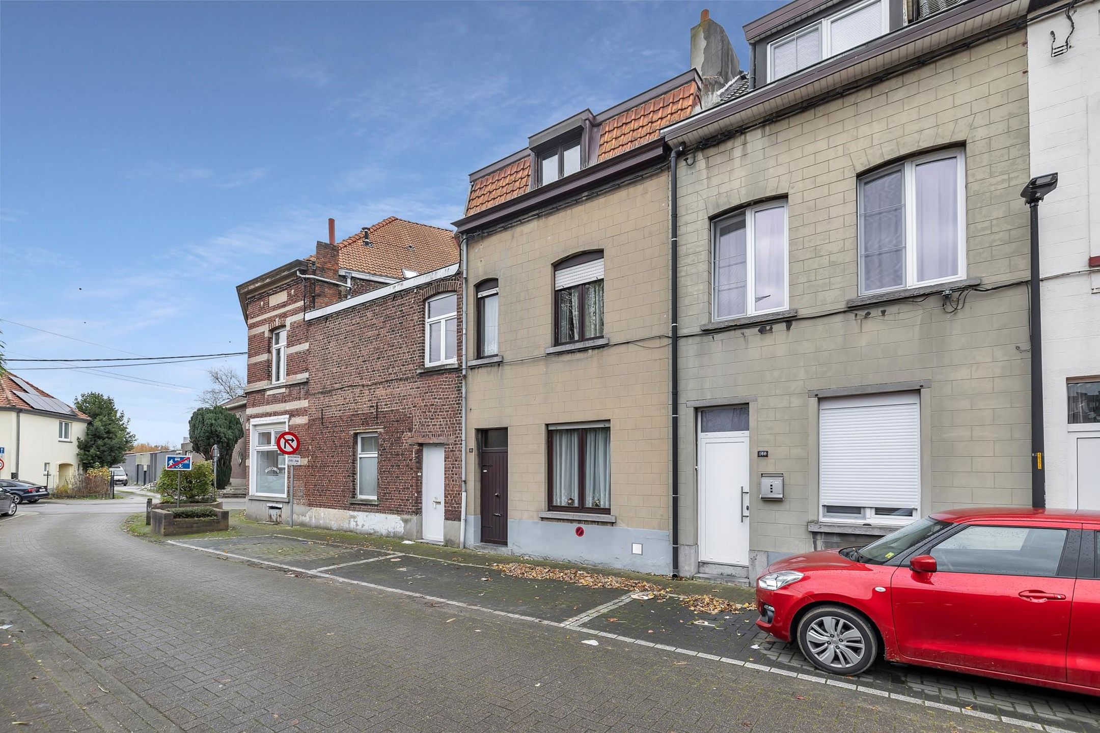 Hoofdfoto van de publicatie: Vlot bereikbare rijwoning met (mogelijk) 4 slaapkamers