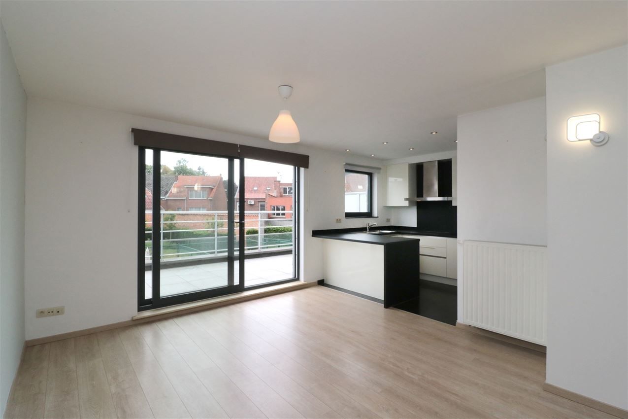 Triplex met groot zuidterras, garage, nabij E314 foto 14