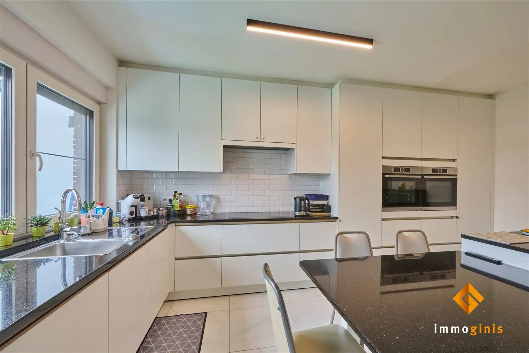 Zéér ruime (289 m²), energiezuinige woning met 5 (mogelijk 7) slpks! foto 5