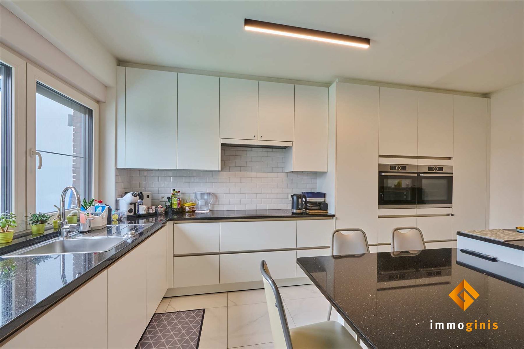 Zéér ruime (289 m²), energiezuinige woning met 5 (mogelijk 7) slpks! foto 5