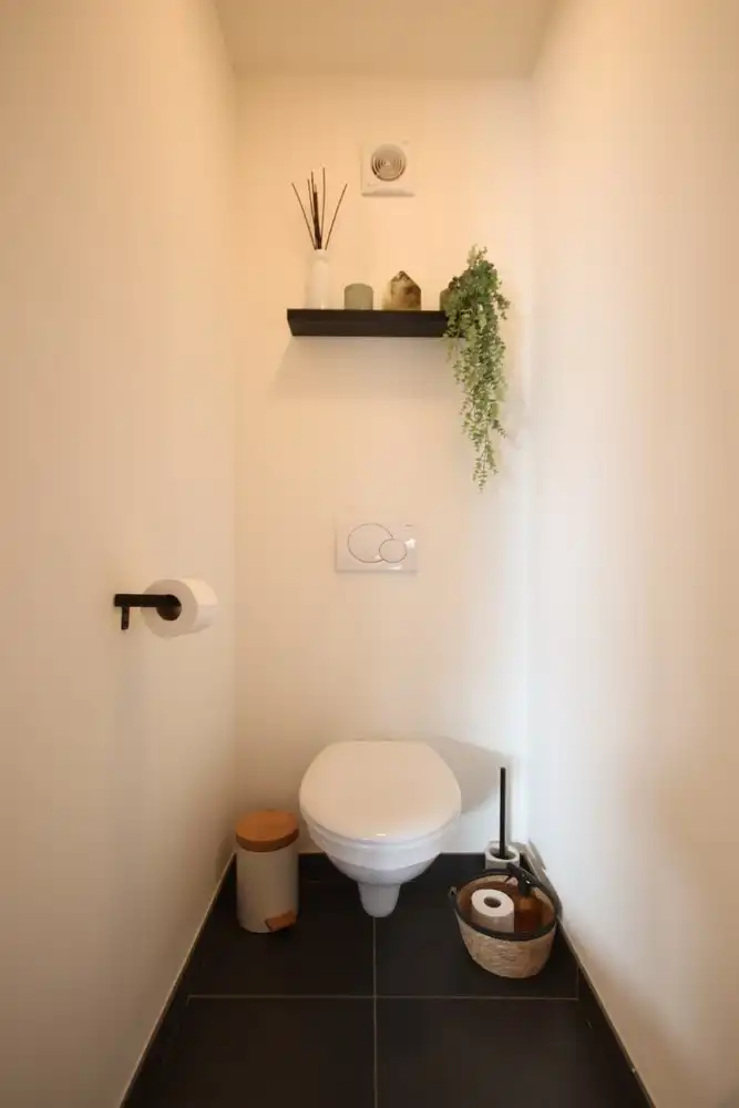 Rustig gelegen duplex appartement, met garage en extra staanplaats op wandelafstand van het centrum van Sint-Truiden. foto 15