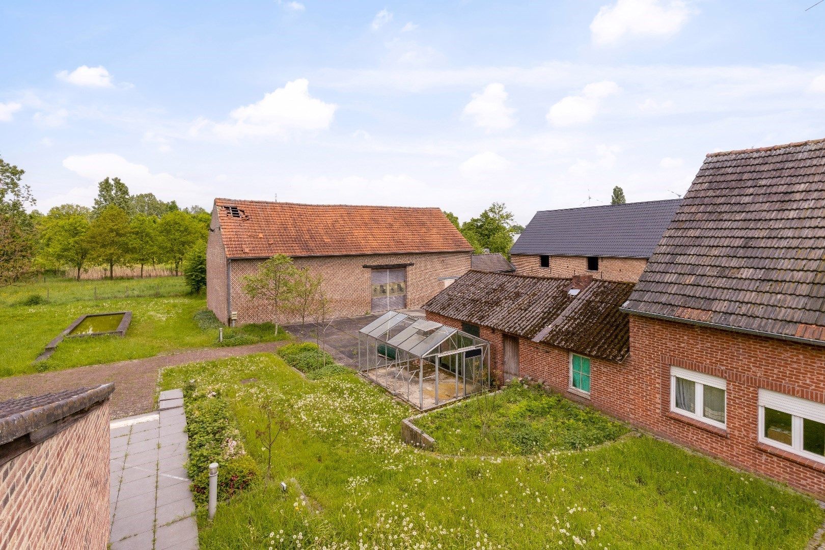 Exclusief landgoed temidden agrarisch gebied, 40a, nabij centrum foto 28