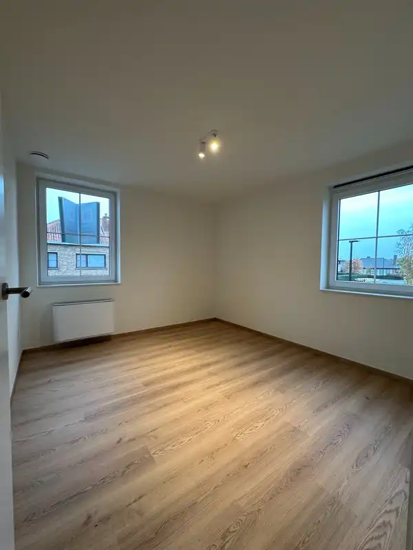 Volledig afgewerkte woning met 3 slaapkamers in Waardamme foto 9