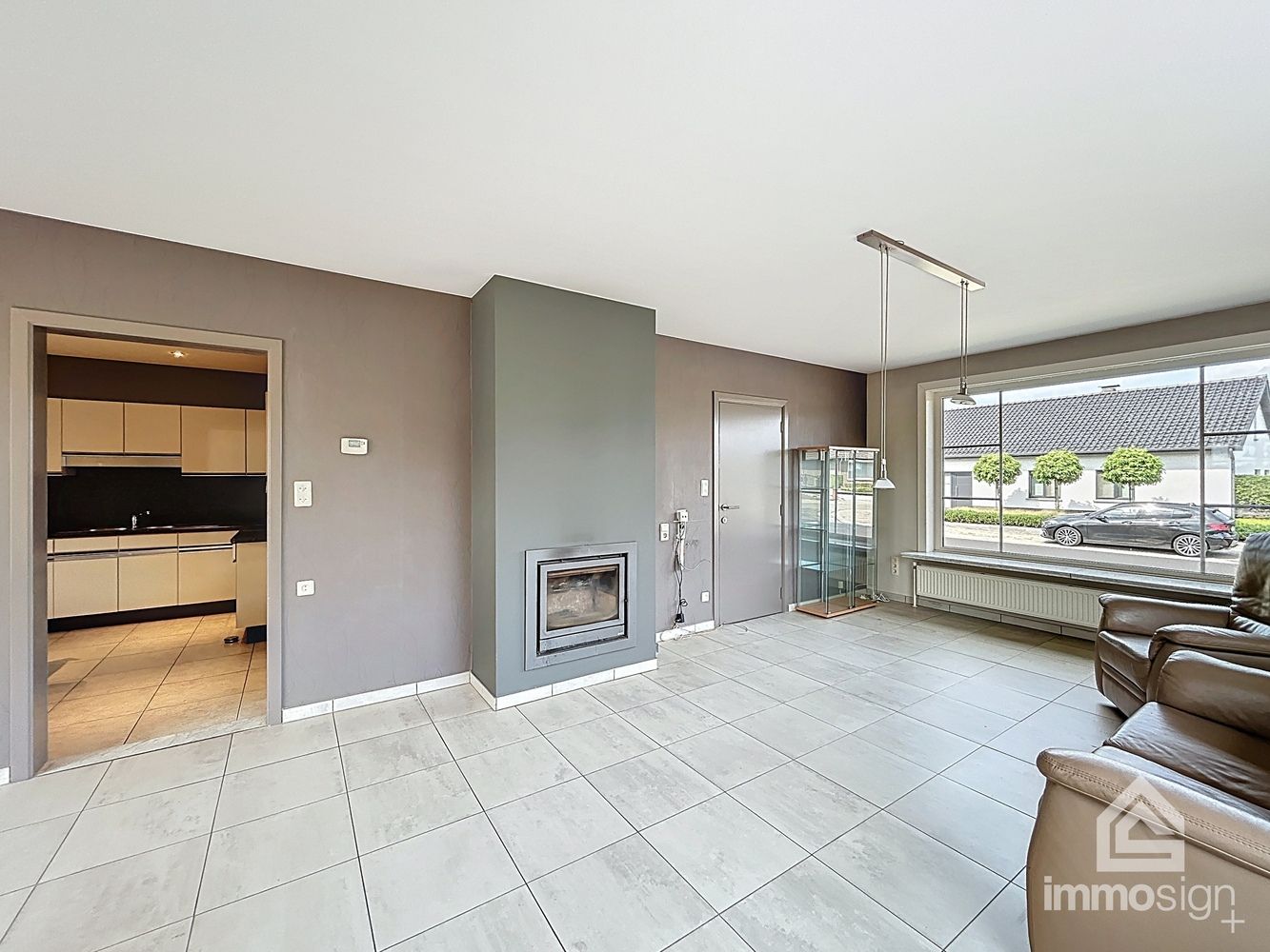 Instapklare gelijkvloerse woning (bungalow) op een perceel van 1079 m² met uitzicht over de velden, vlakbij de grens met Nederland foto 5